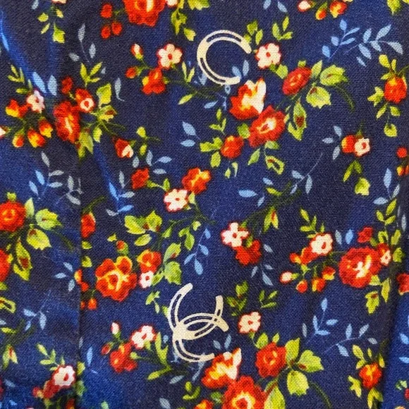 Top - Picture 5 of 10